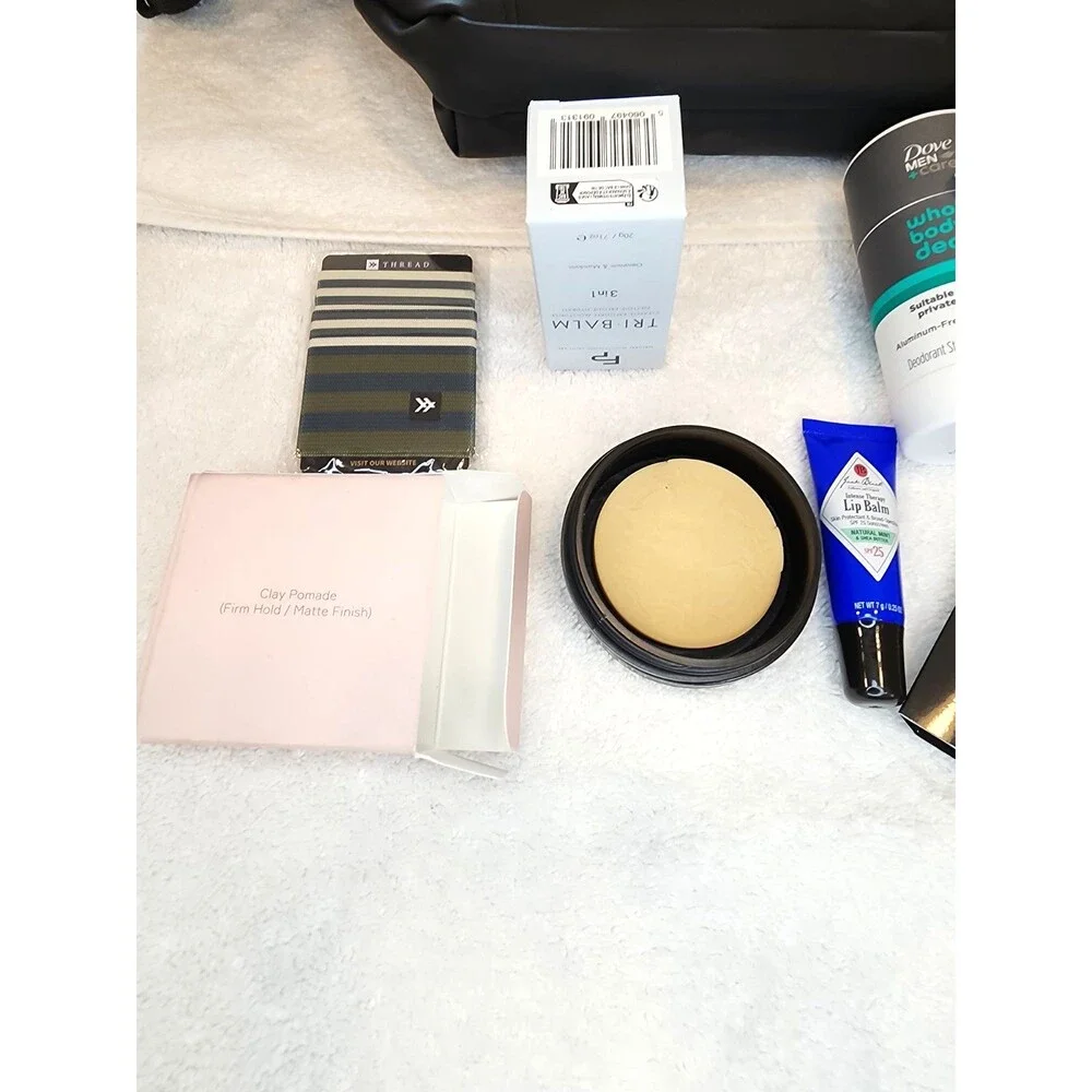 Men's Grooming Sample Bundle in Gaston Luga Waterproof Splash Hip Bag